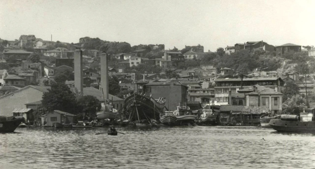 1920 Ayvansaray Shipyard