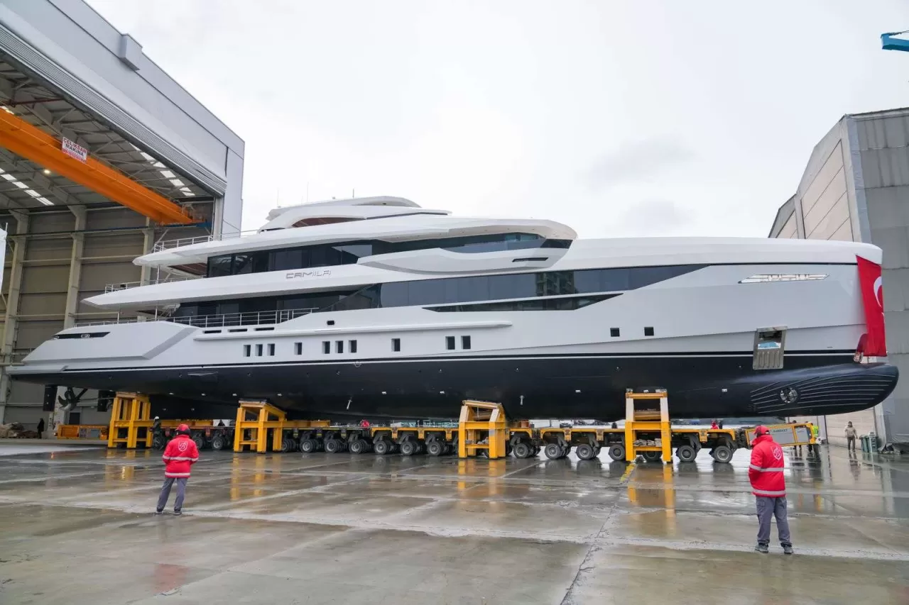 CAMILA IS OUT WITH A SPLASH: A 50-METER VISION OF ELEGANCE